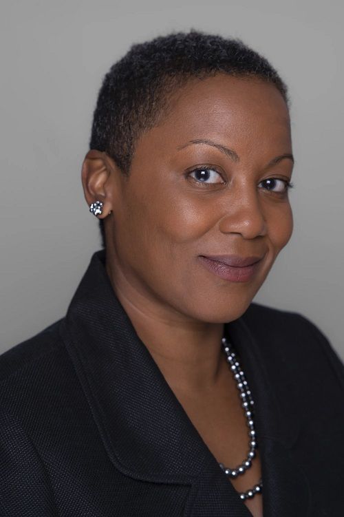  ShaVon Savage headshot