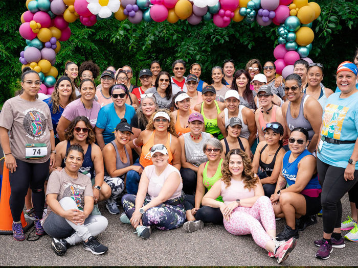 Group image of Latinas in Motion runners