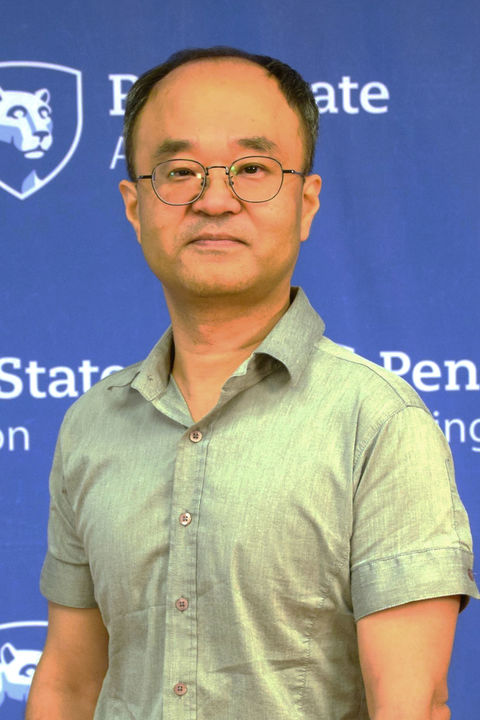 Janghoon Yang headshot