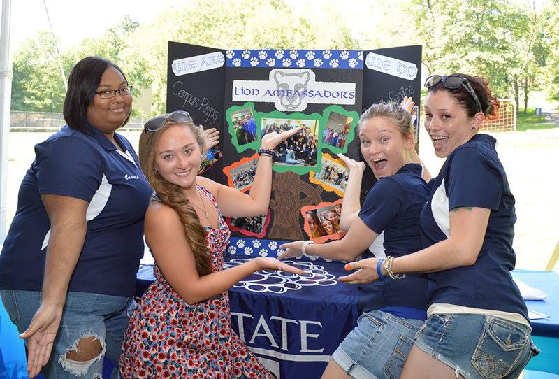 IMAGE GALLERY Involvement Fair Image Gallery 433 Penn State Abington