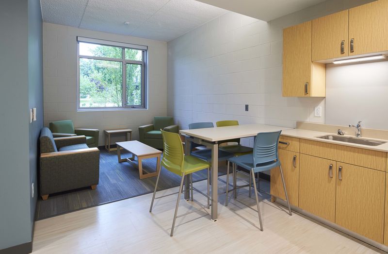 Penn State Abington Lions Gate living room and kitchen near Philadelphia