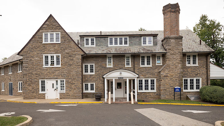 exterior photo of Rydal Building