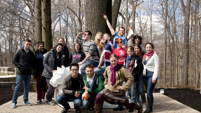 BNU students and buddies at the Lion Shrine