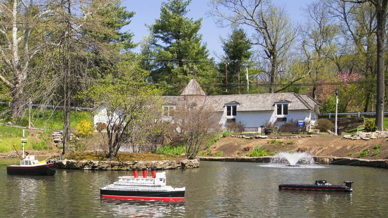 Abington boat sculpture