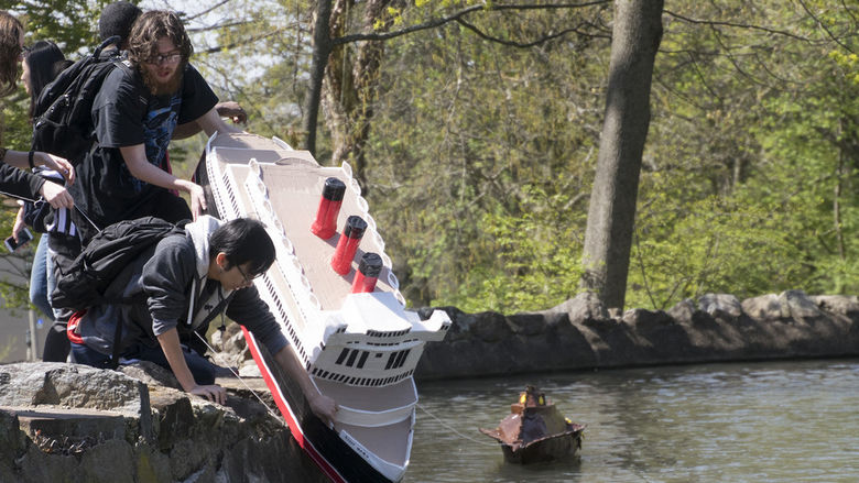 Abington boat sculptures