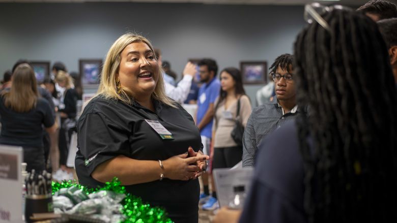 Employer speaking with students at Ice Cream Social Diversity Meetup