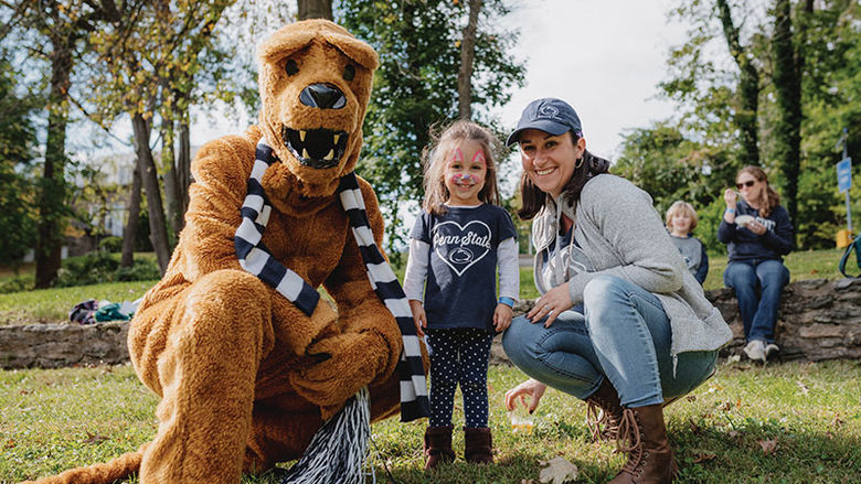 lion and alumni