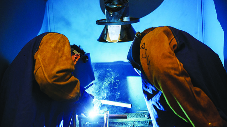 mechanical engineering students