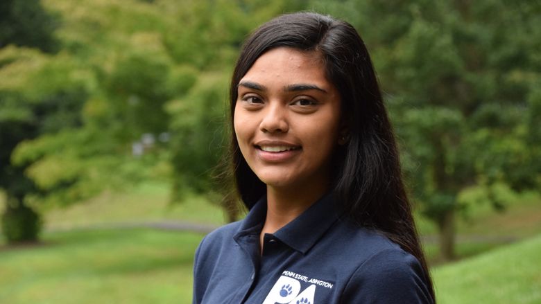 Peer Adviser Pooja Patel Headshot