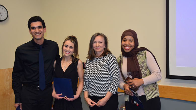 Roxanna Senyshyn and three students