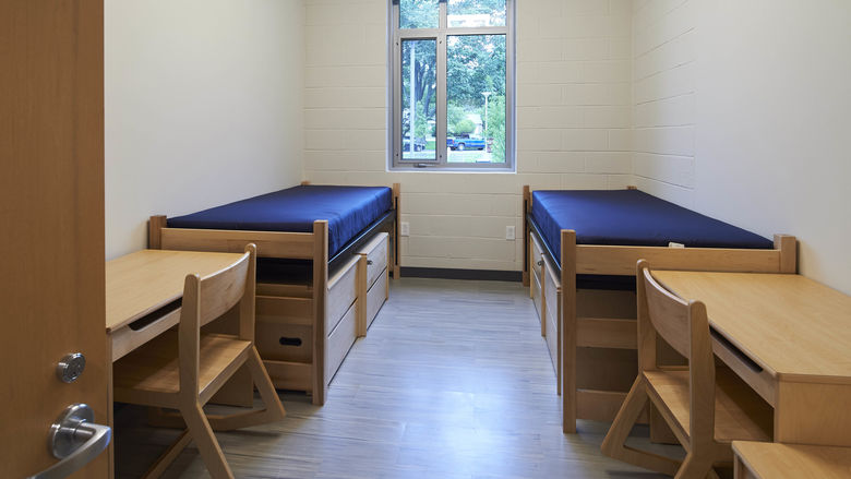 Student Bedroom at Penn State Abington Lions Gate near Philadelphia