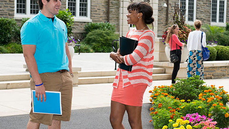 students on sutherland plaza