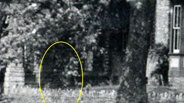 Close up of area purported to show a ghost