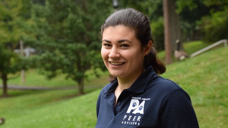 Peer Adviser Yasmine Haffar Headshot