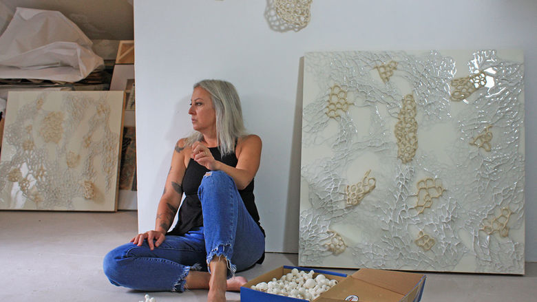 Yvonne in Studio
