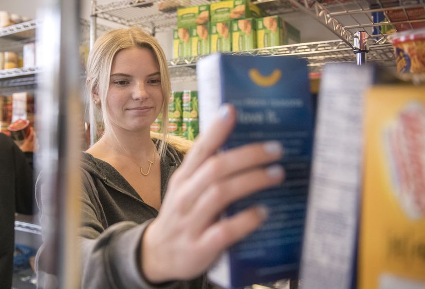 Lions Pantry volunteer